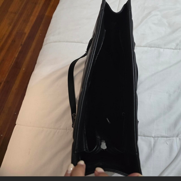 DKNY tote - Picture 4 of 7